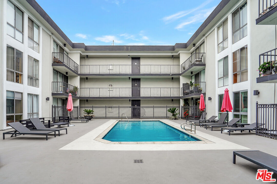 1351 N Crescent Heights Blvd Unit: 308