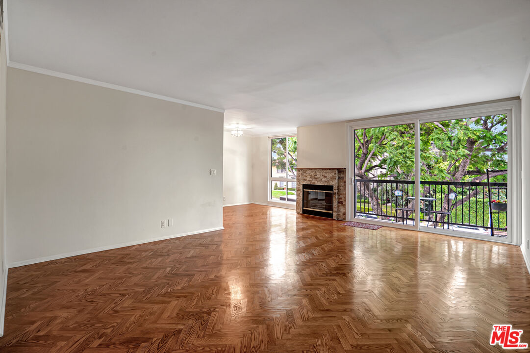 1351 N Crescent Heights Blvd Unit: 308