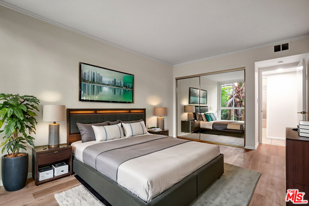 1351 N Crescent Heights Blvd Unit: 308