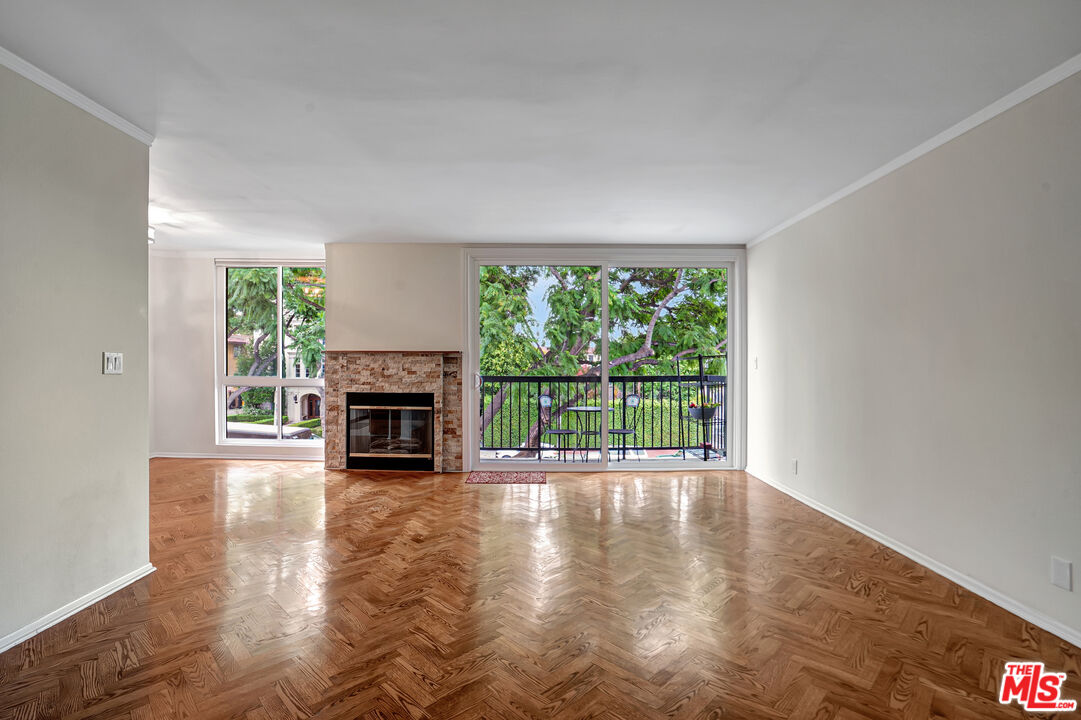 1351 N Crescent Heights Blvd Unit: 308