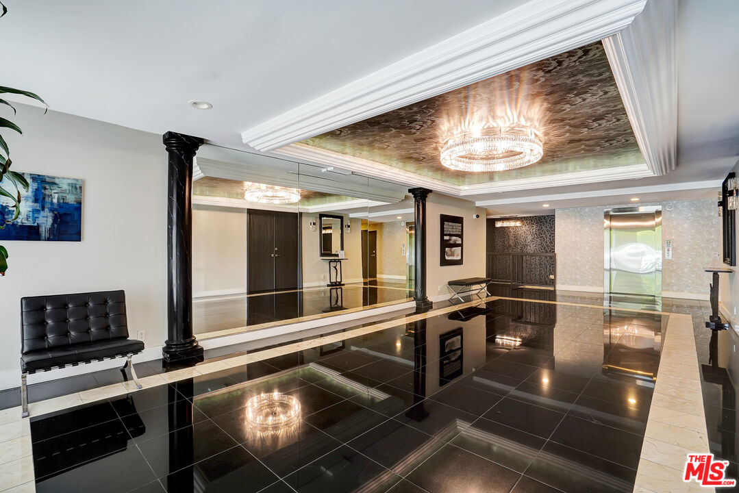 1351 N Crescent Heights Blvd Unit: 308