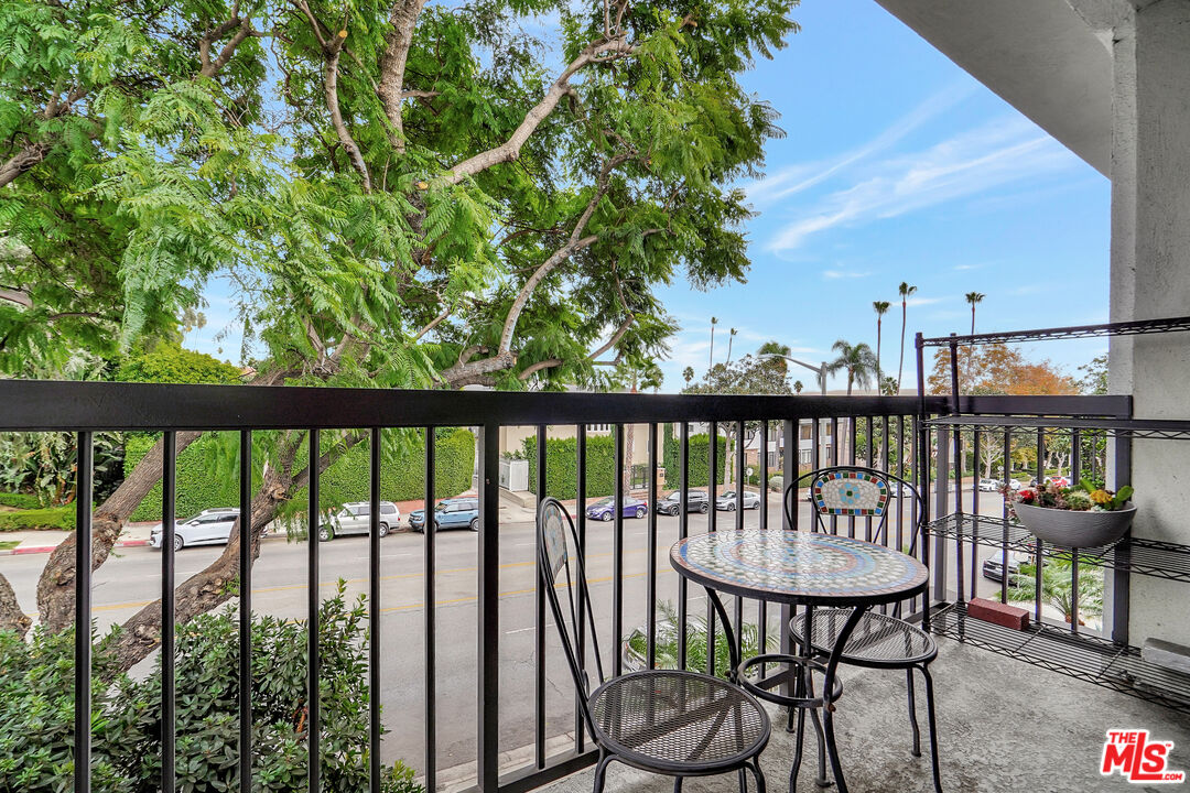 1351 N Crescent Heights Blvd Unit: 308