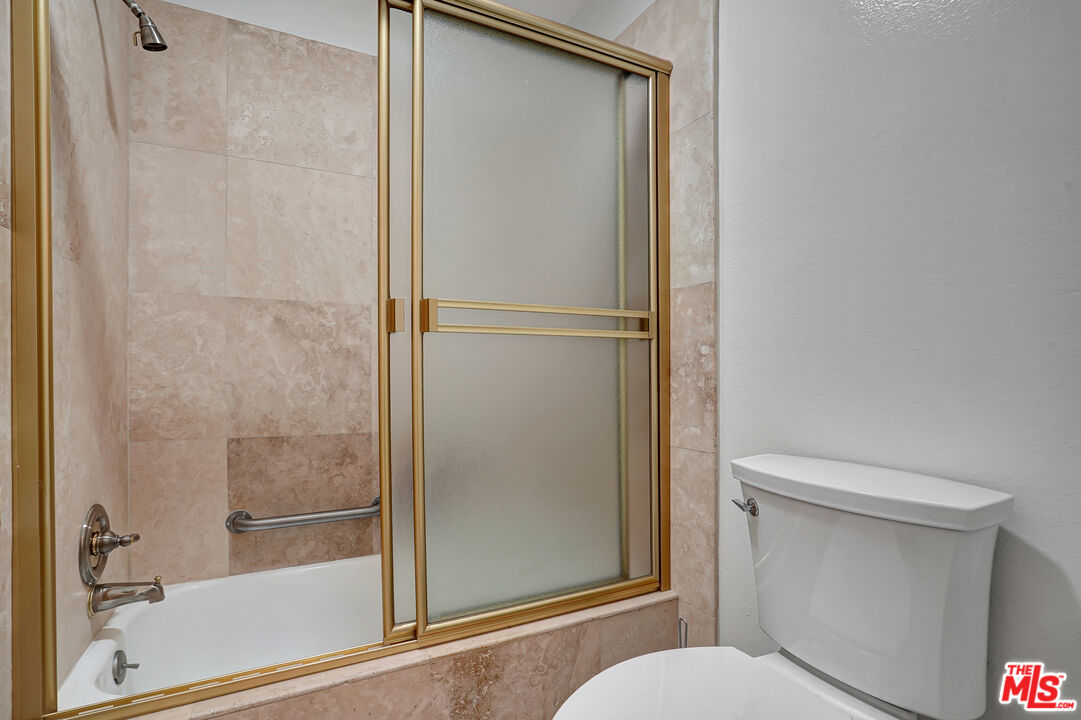 1351 N Crescent Heights Blvd Unit: 308
