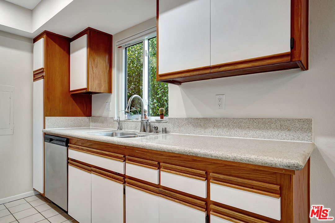 1351 N Crescent Heights Blvd Unit: 308