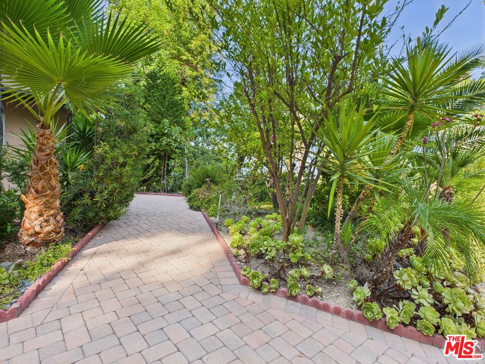 4723 Dunas Ln