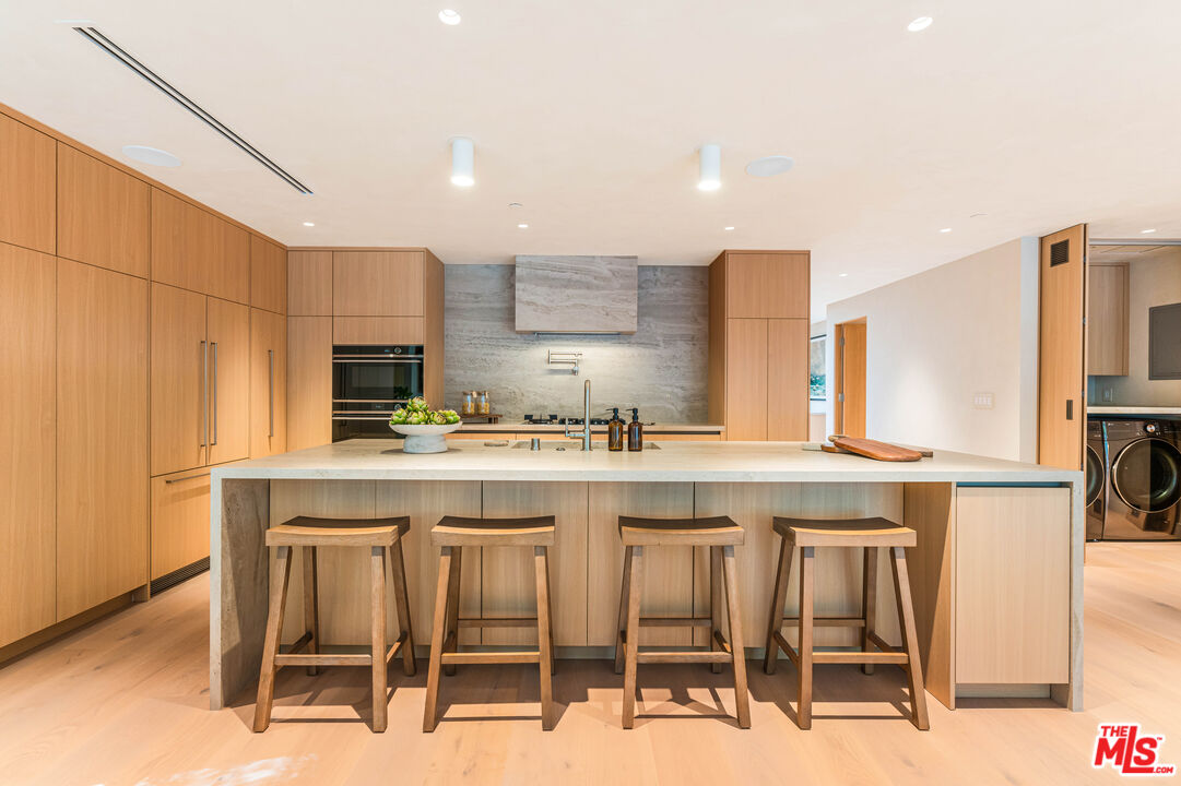 23426 Erwin St