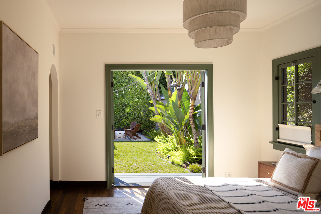 845 S Cloverdale Ave