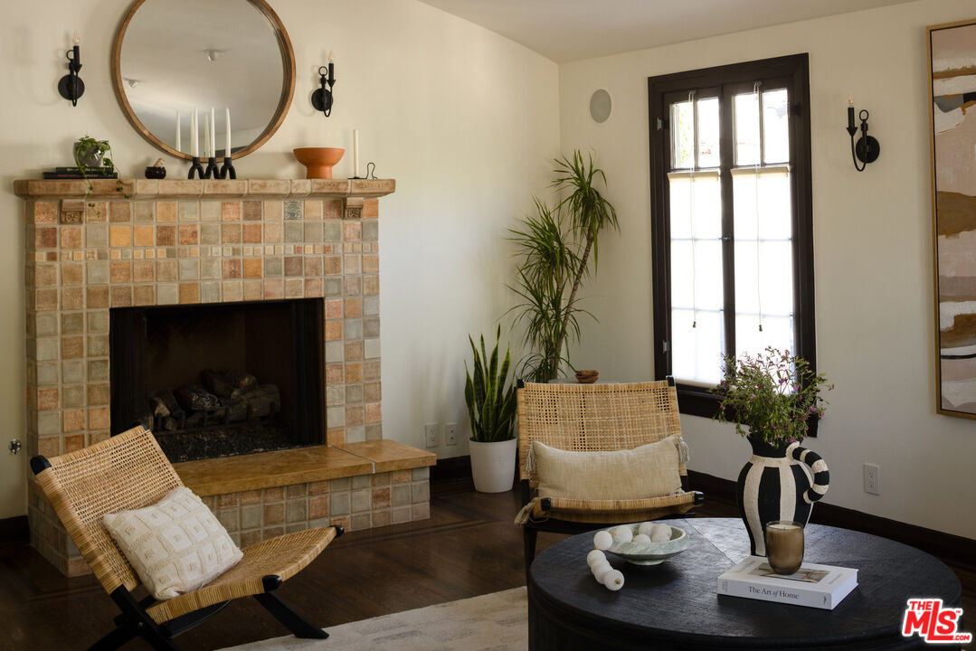 845 S Cloverdale Ave