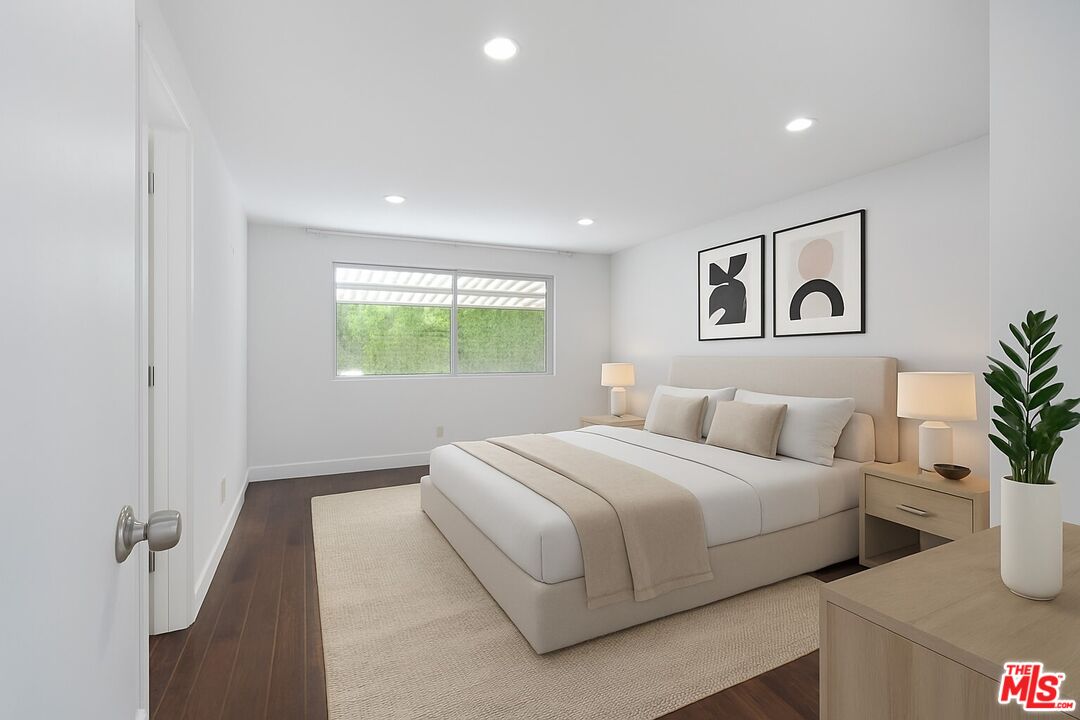 603 N Doheny Dr Unit: 2B