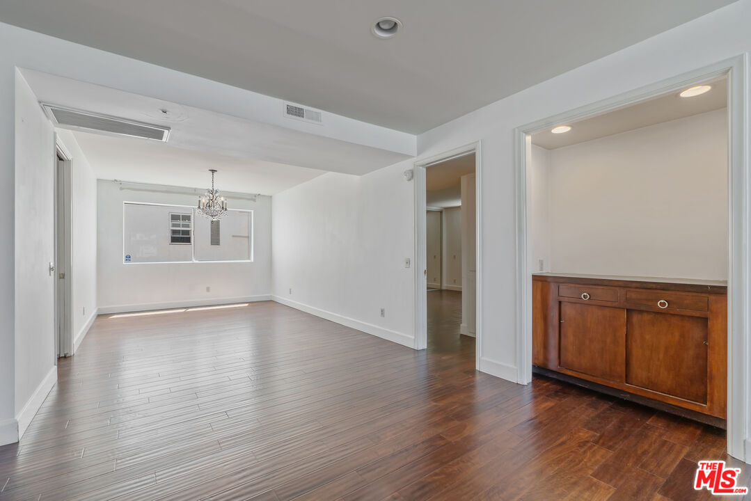 603 N Doheny Dr Unit: 2B