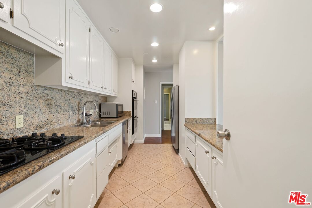 101 California Ave Unit: 1204