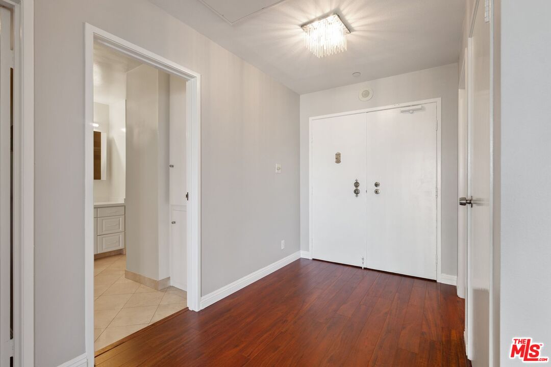 101 California Ave Unit: 1204