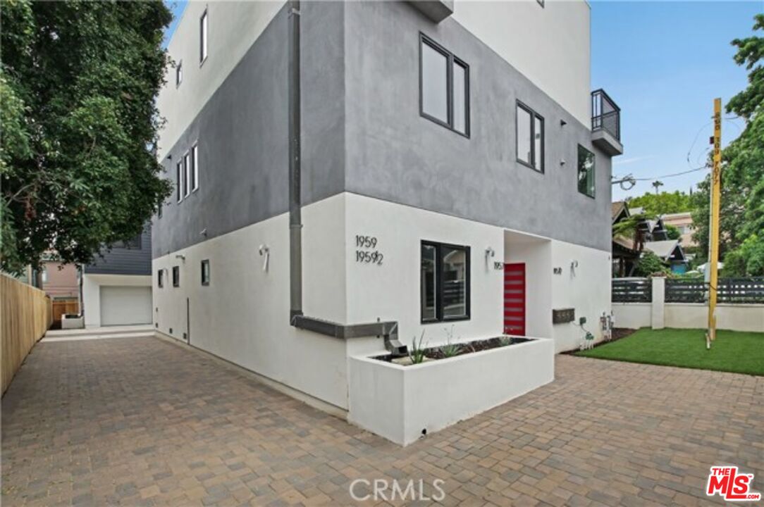 1957 Vista Del Mar St Unit: 1/2