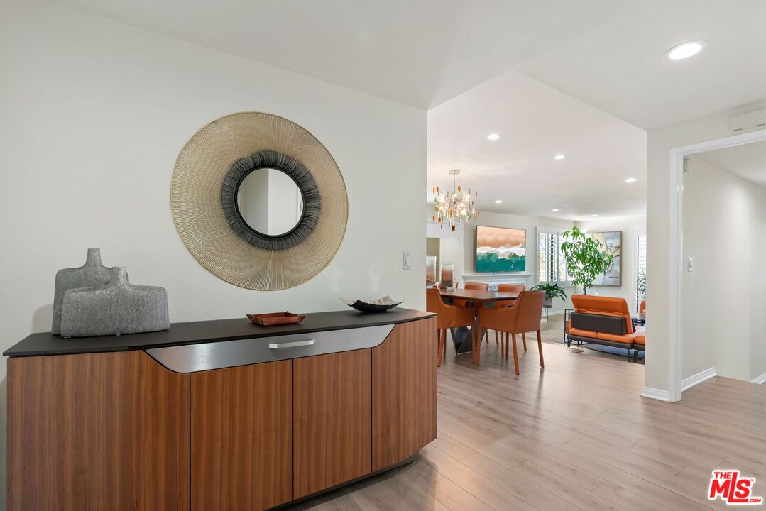 17130 Burbank Blvd Unit: 201