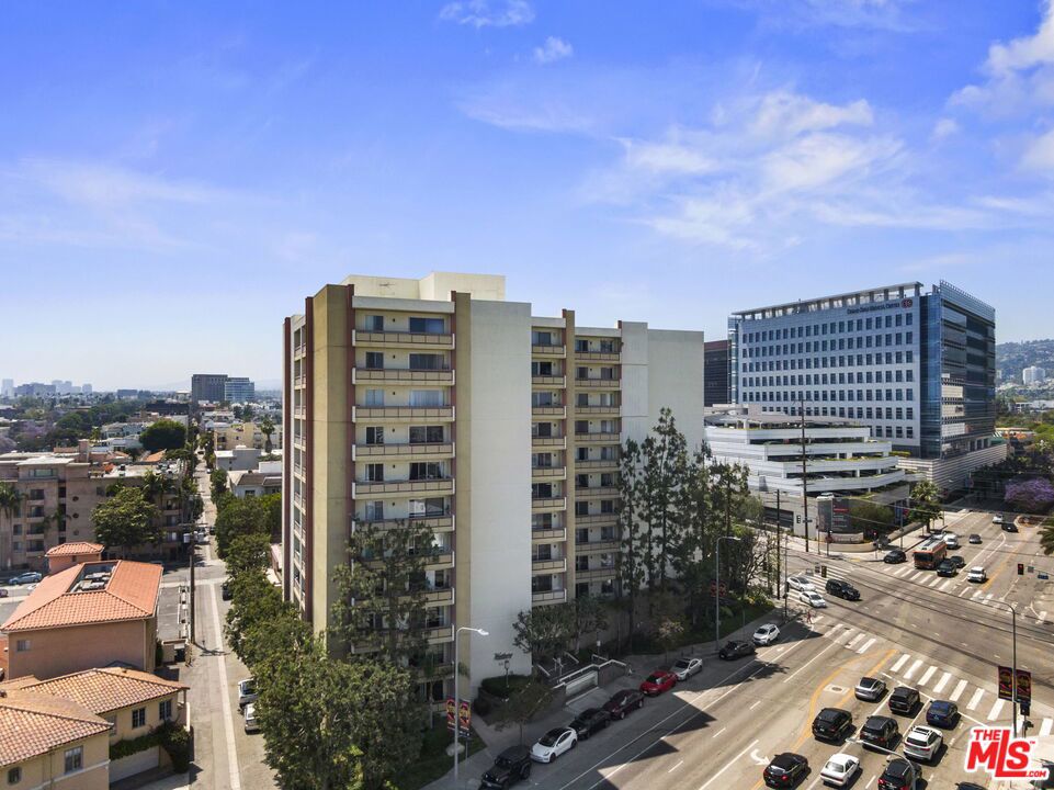 321 S San Vicente Boulevard 101