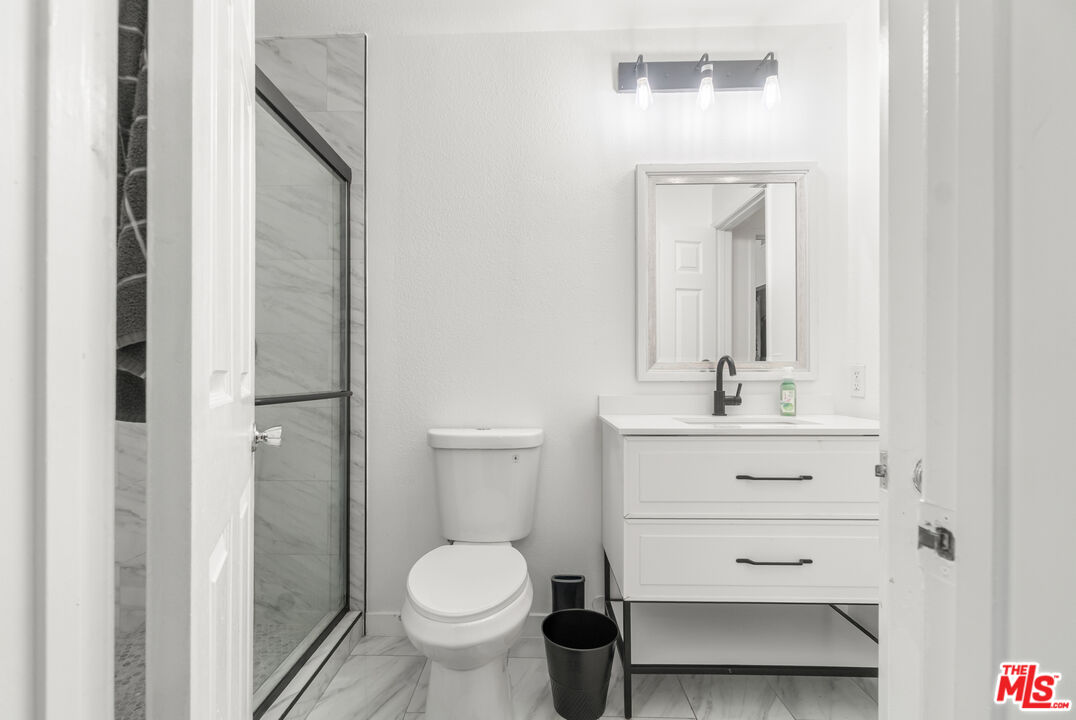 13974 Francisquito Ave Unit: 8