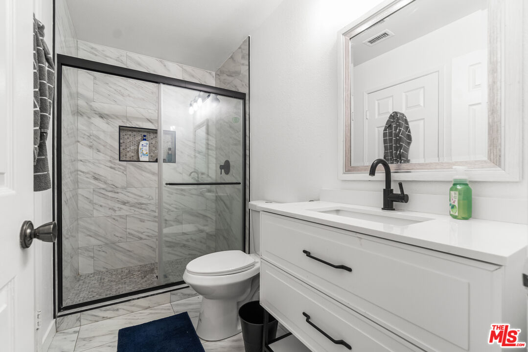 13974 Francisquito Ave Unit: 8