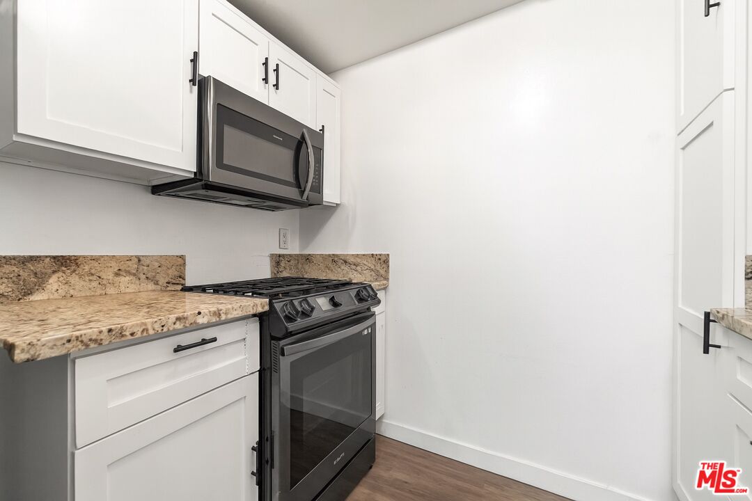 13974 Francisquito Ave Unit: 8