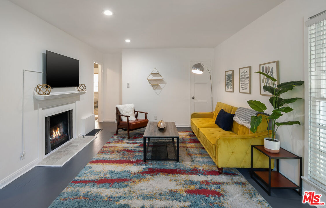521 Venice Way