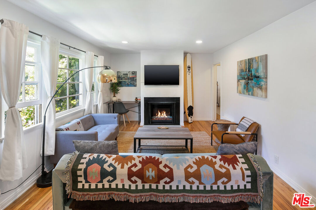 521 Venice Way