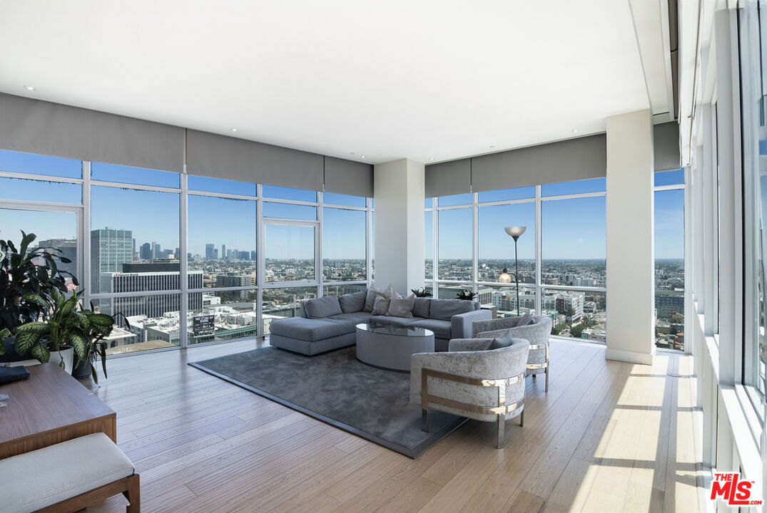 3785 Wilshire Blvd Unit: PH2