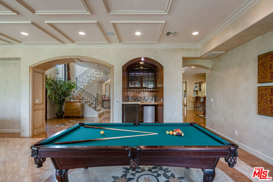 868 Braewood Ct