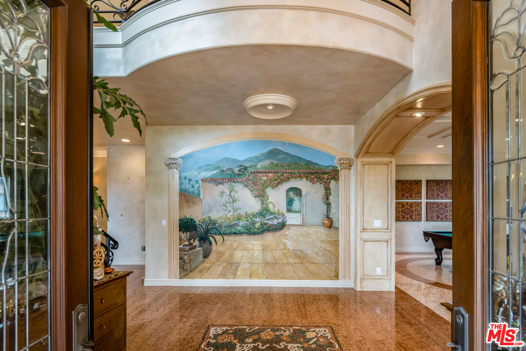 868 Braewood Ct