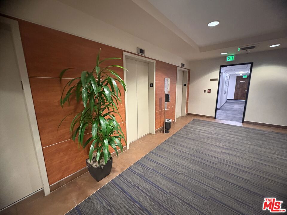 16133 Ventura Boulevard 700