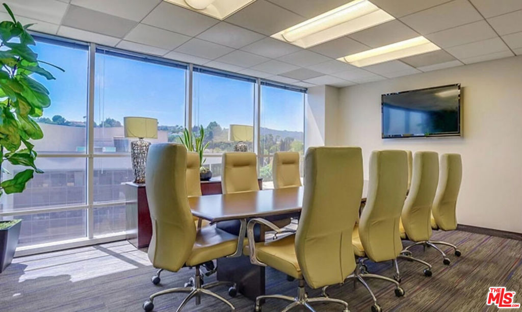 16133 Ventura Boulevard 700