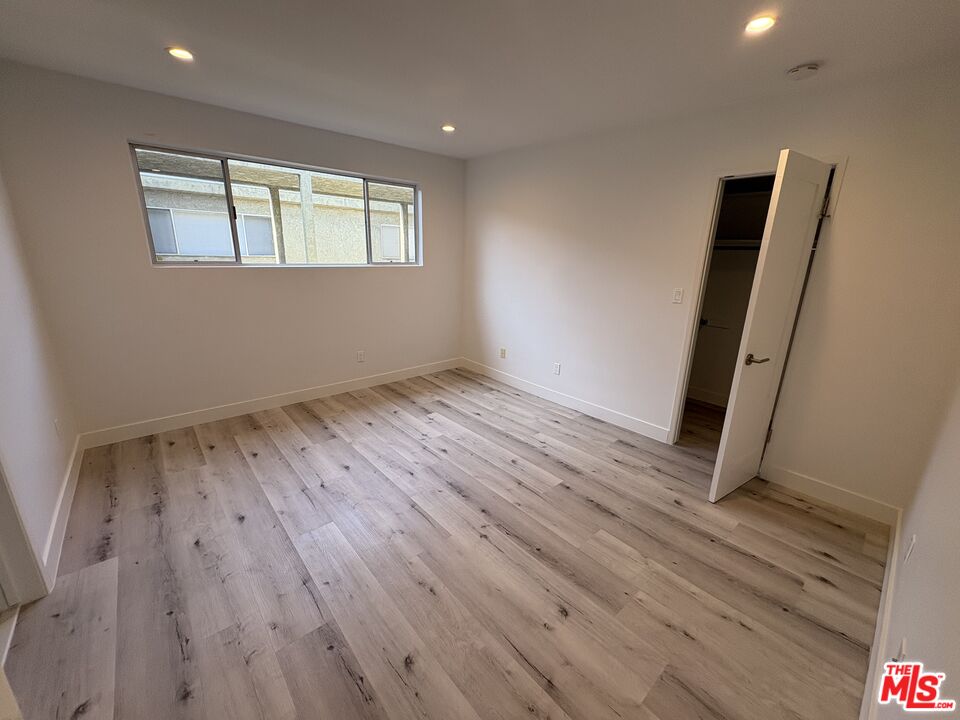 605 San Vicente Blvd Unit: 301