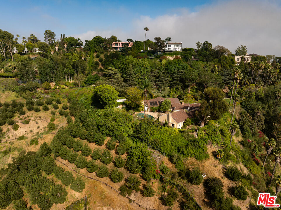 1037 Bel Air Ct