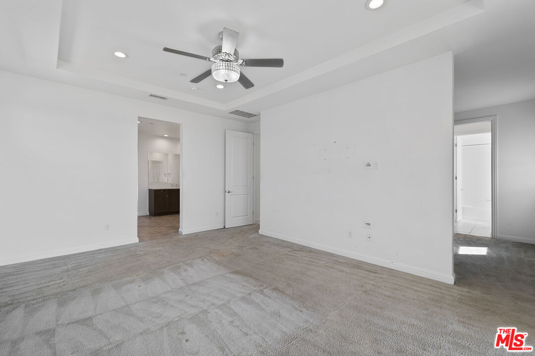 20810 Spruce Cir