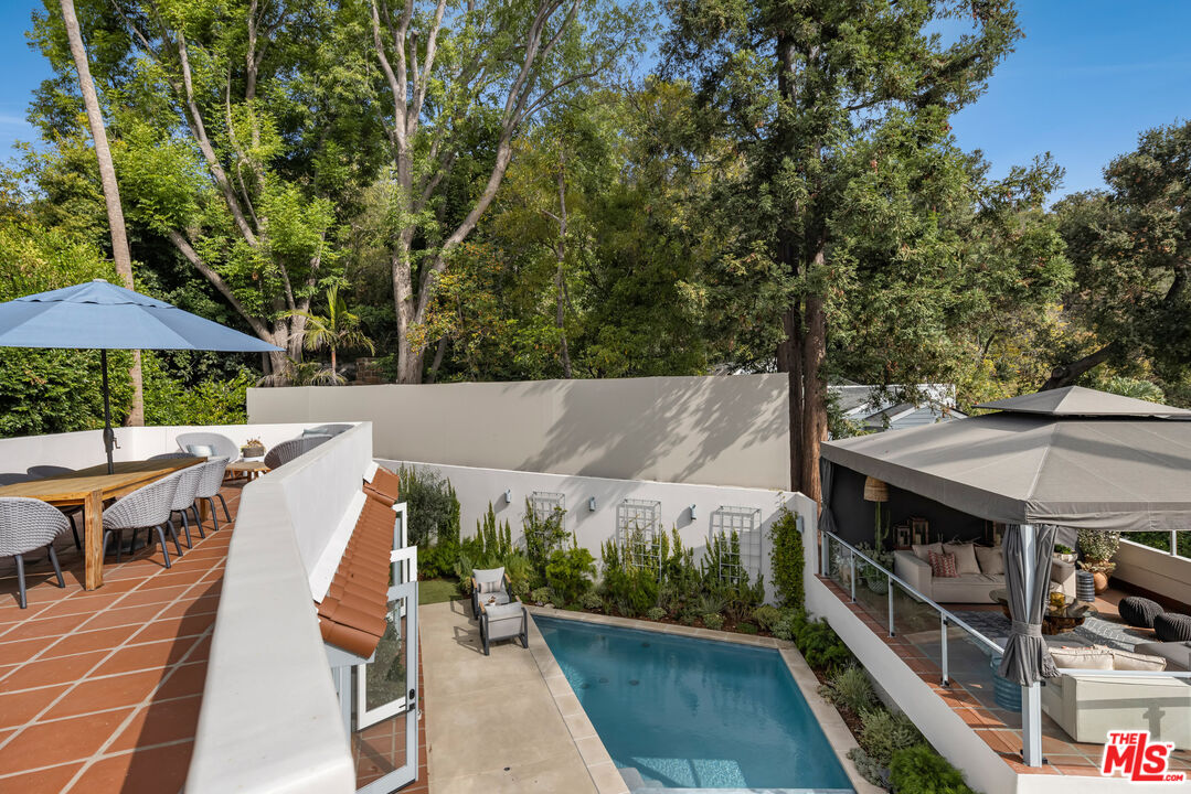 8701 Wonderland Park Ave