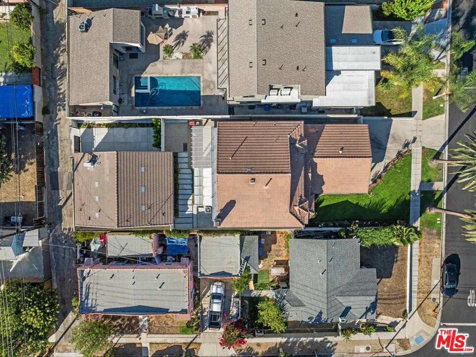 807 E Orange Grove Ave