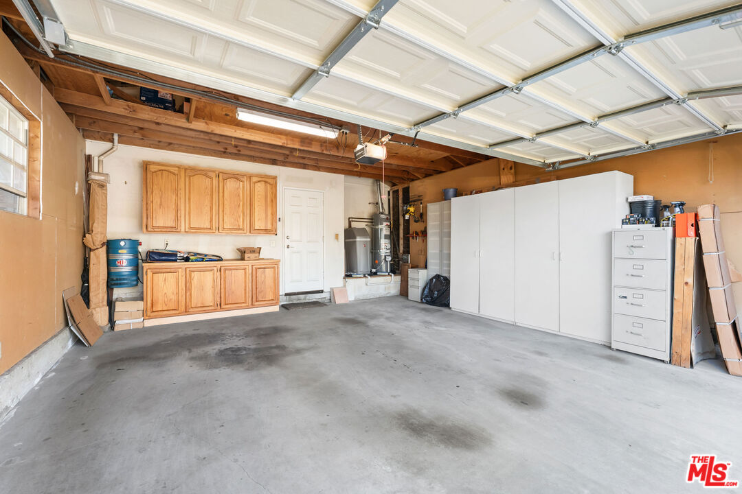 807 E Orange Grove Ave