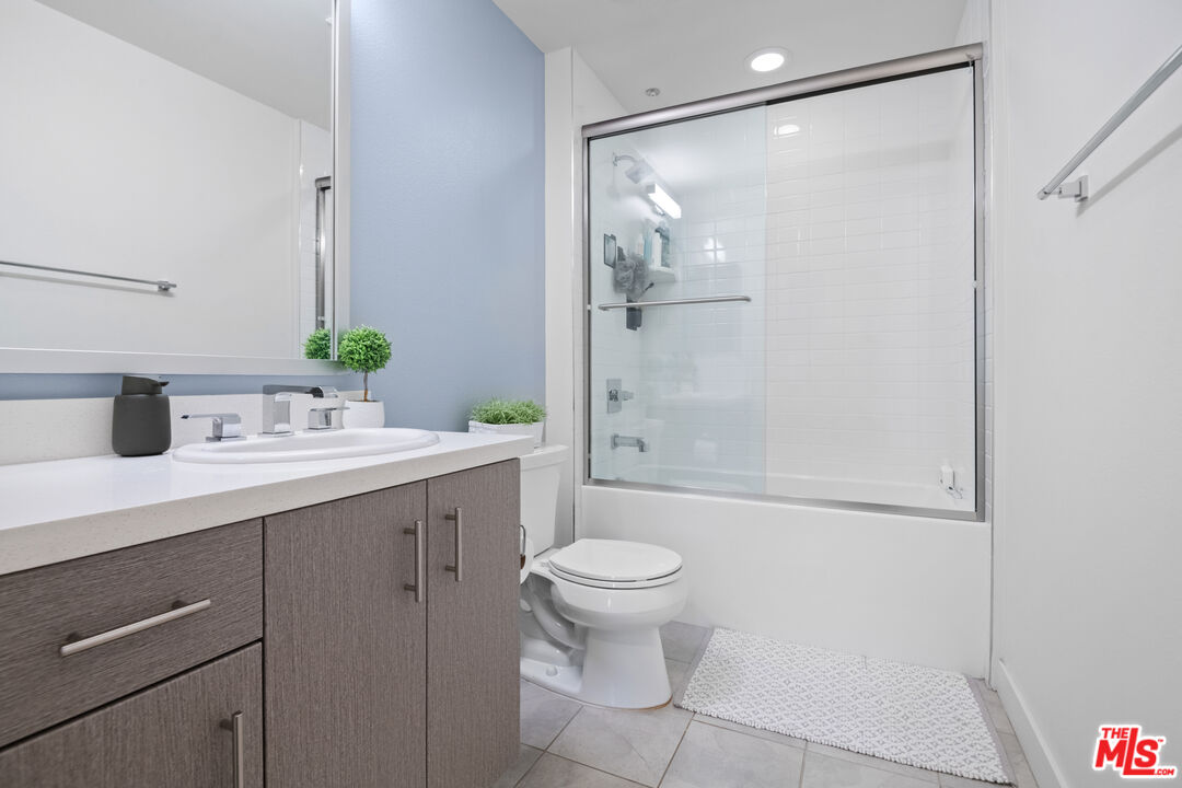 436 S Virgil Ave Unit: 501