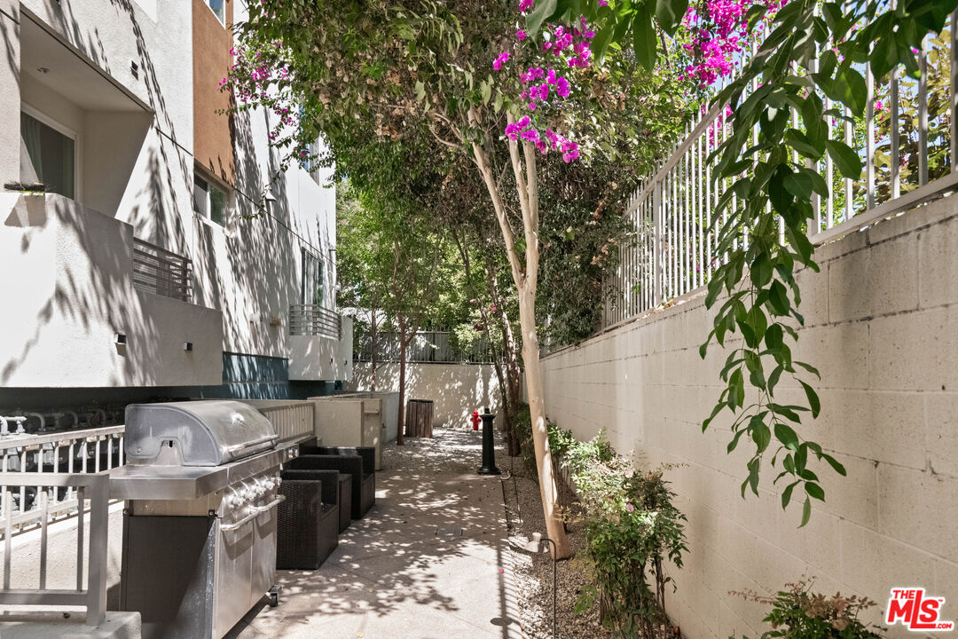 436 S Virgil Ave Unit: 501