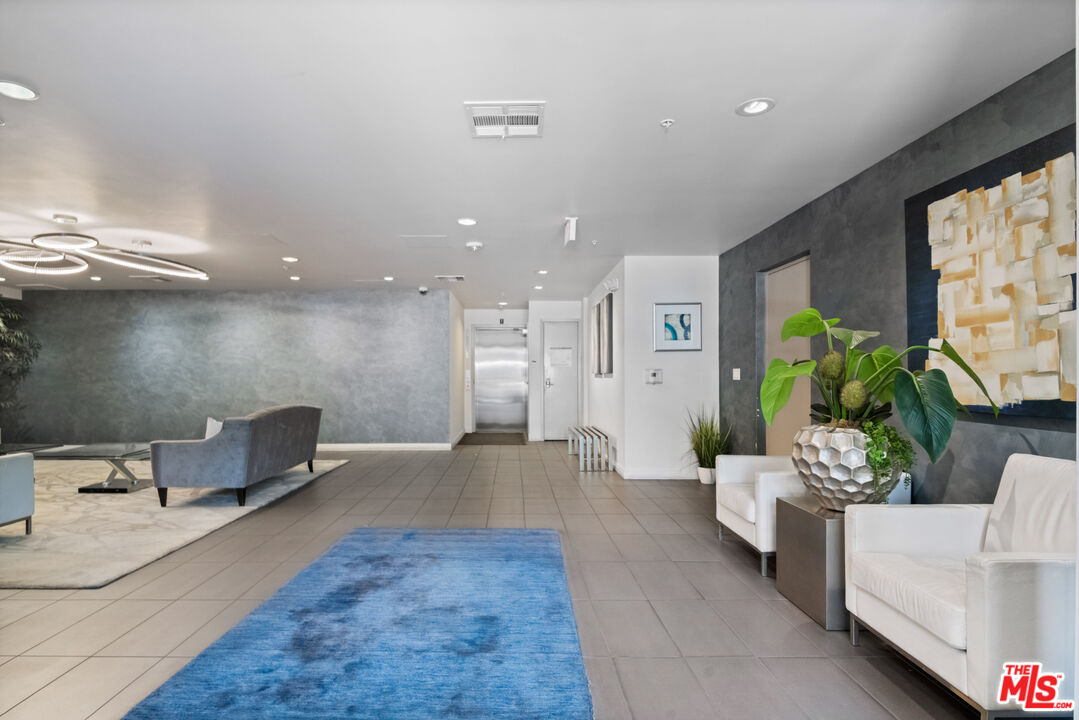 436 S Virgil Ave Unit: 501