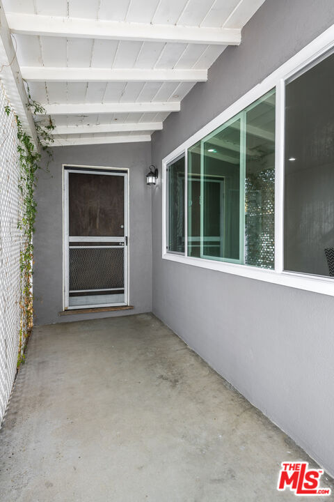 839 Wilcox Ave Unit: 1/2