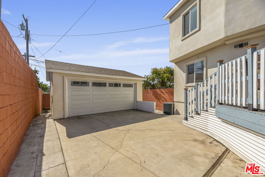 914 Alpha St