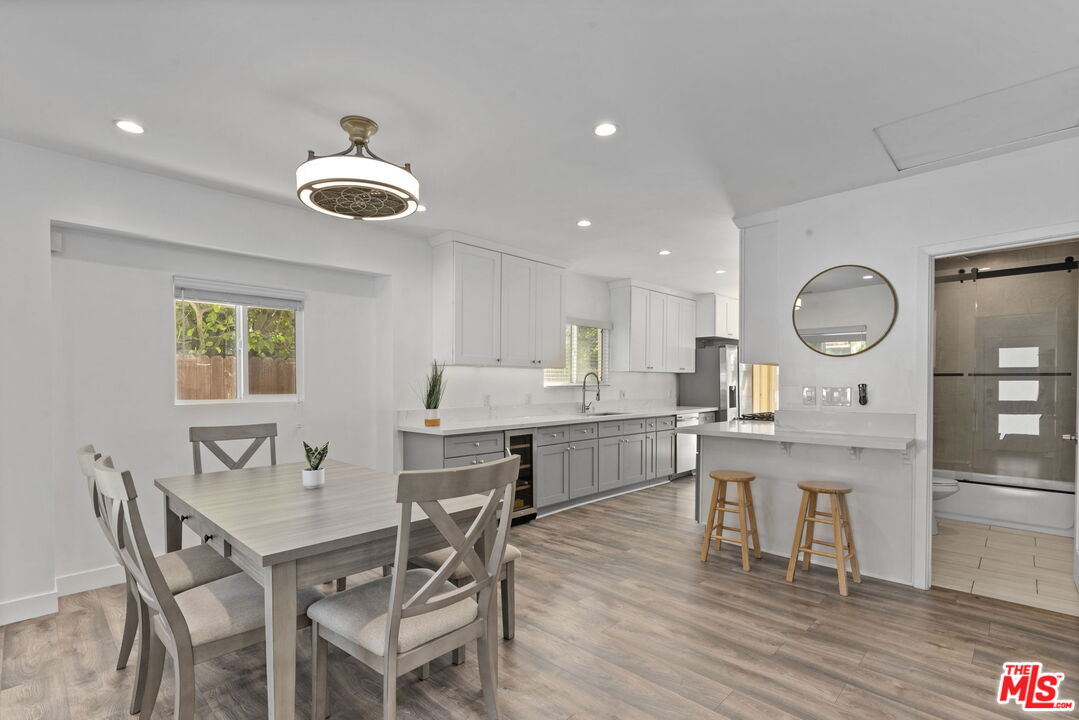 914 Alpha St