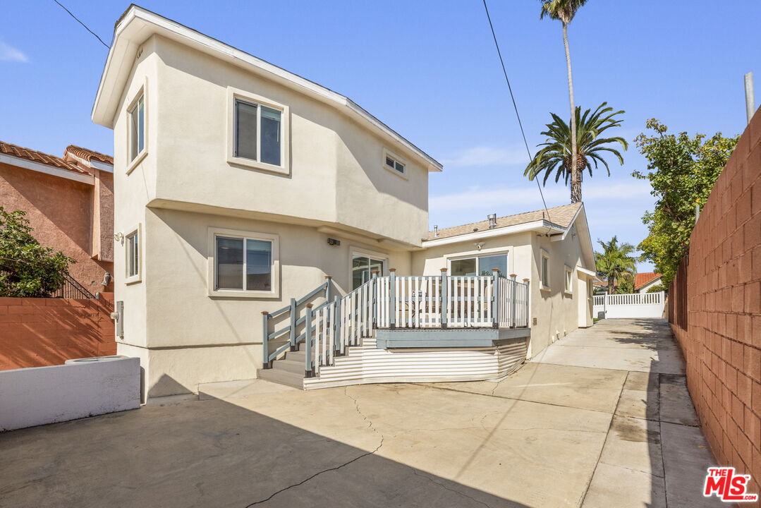914 Alpha St