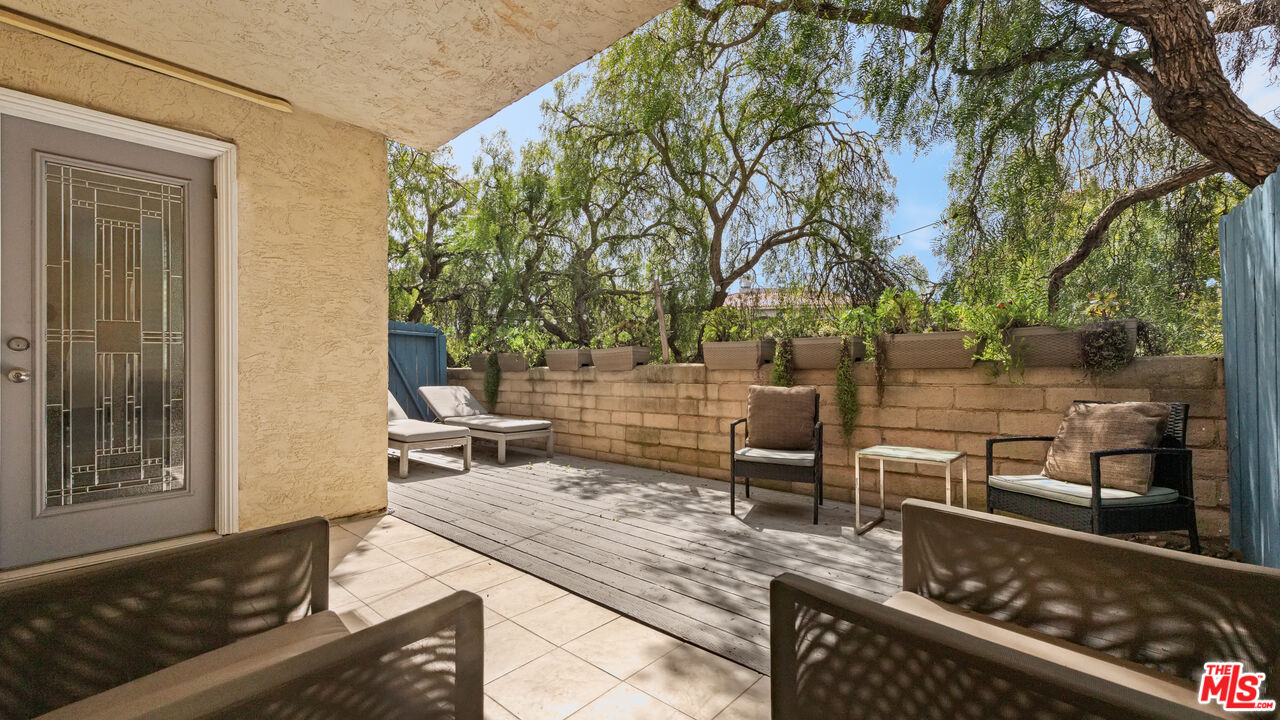 6487 Kanan Dume Rd