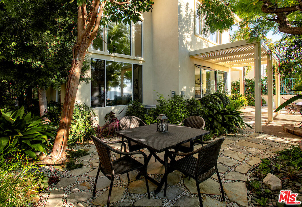 16724 Calle Arbolada