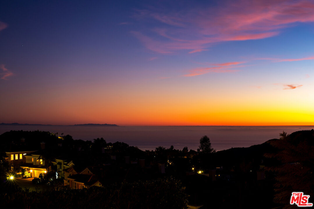 16724 Calle Arbolada