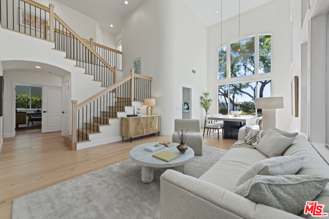 16724 Calle Arbolada