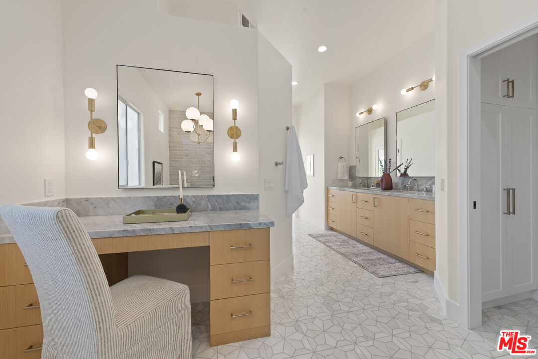 16724 Calle Arbolada