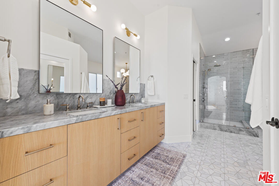 16724 Calle Arbolada