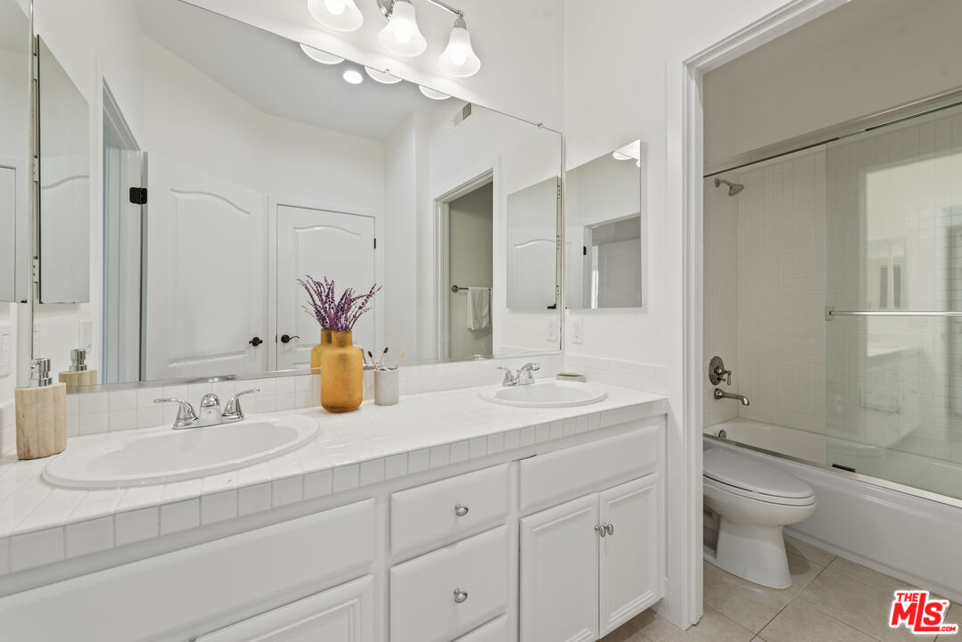 16724 Calle Arbolada