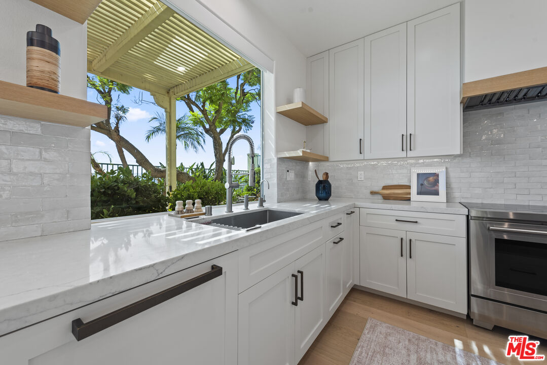 16724 Calle Arbolada